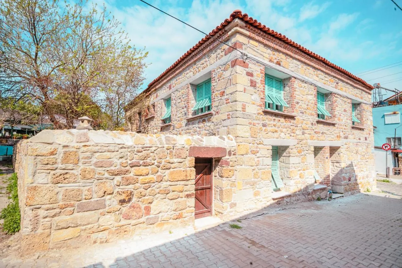 Miniq Homes 104 - The Luxurious Stone Retreat Foça