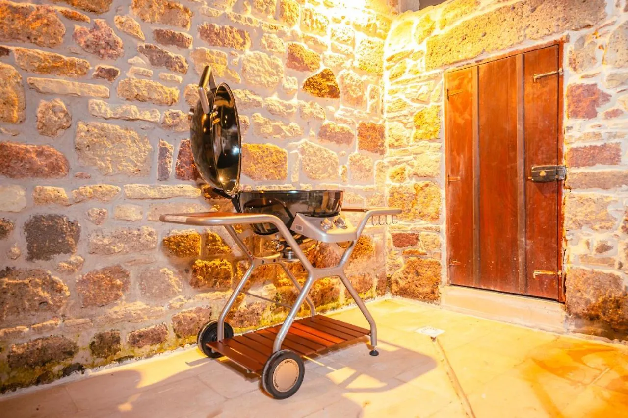 Miniq Homes 104 - The Luxurious Stone Retreat Foça