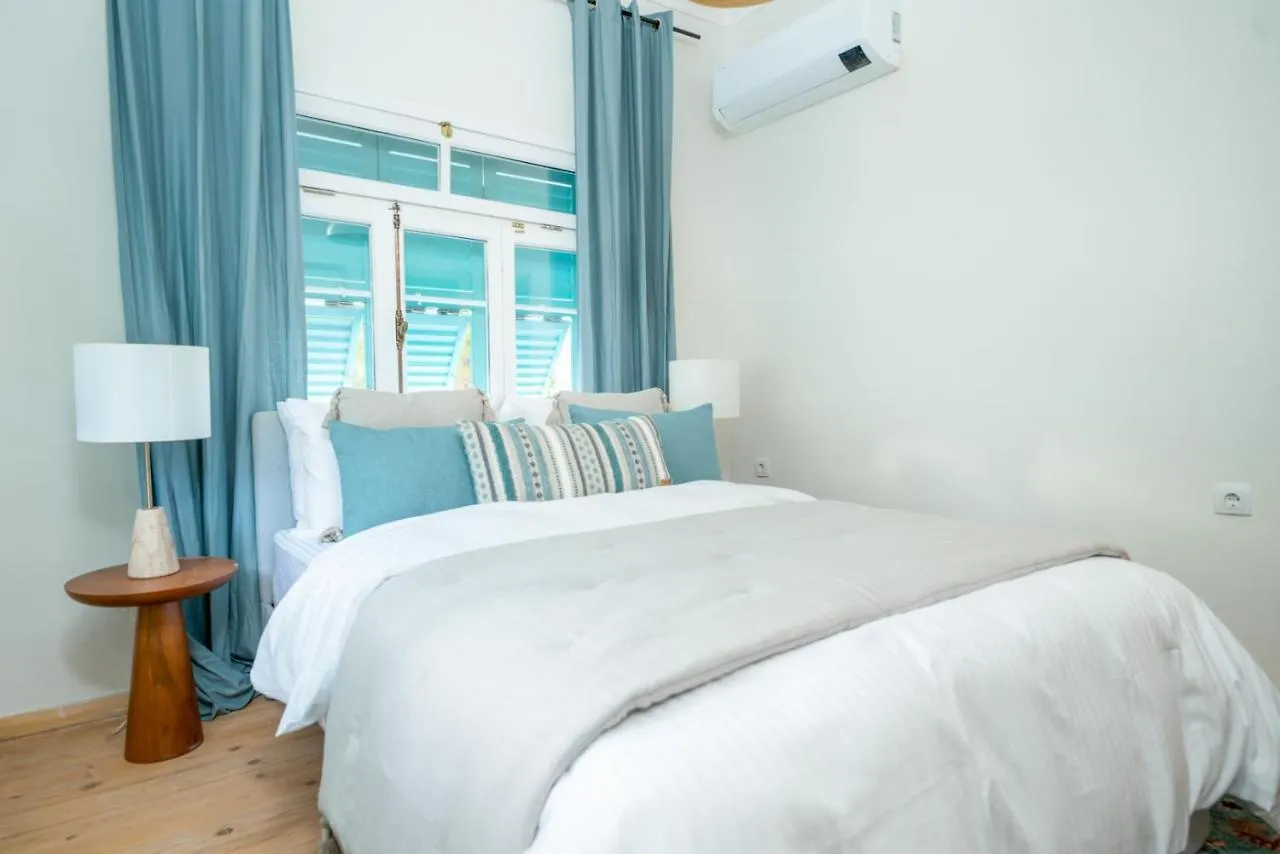 Miniq Homes 104 - The Luxurious Stone Retreat Foça Villa